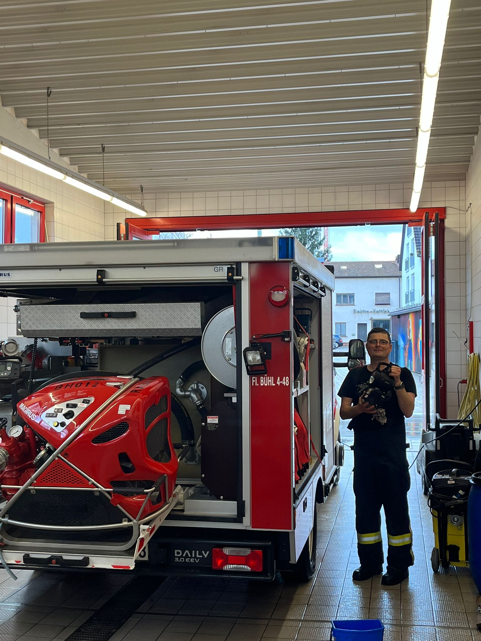 Löschfahrzeugpflege: Nach dem Einsatz ist vor dem Einsatz Nach dem Einsatz: Reinigung und Pflege