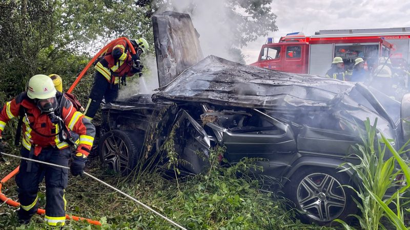 Einsatz-Stichwort: H2 - Verkehrsunfall Person eingeklemmt