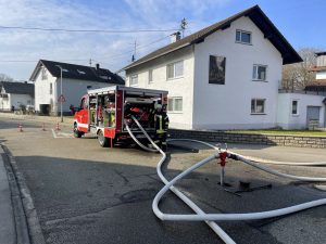 Mehr über den Artikel erfahren Einsatzbericht: Kellerbrand in Wohngebäude